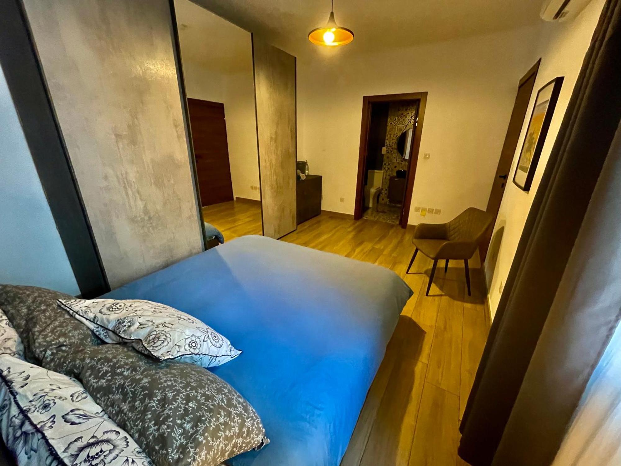 Airport Accommodation Bedroom With Your Own Private Bathroom Self Check In And Self Check Out Air-Condition Included Mqabba Εξωτερικό φωτογραφία